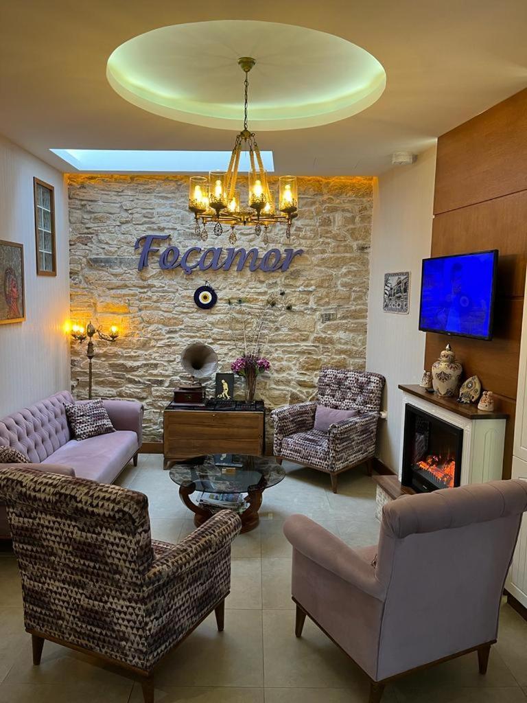 Focamor Otel Yenifoca Exterior photo