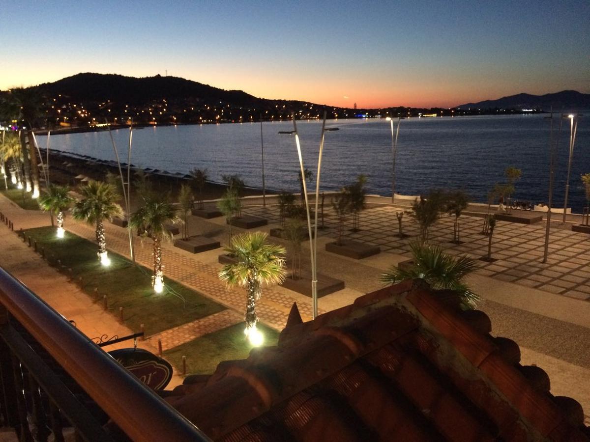 Focamor Otel Yenifoca Exterior photo